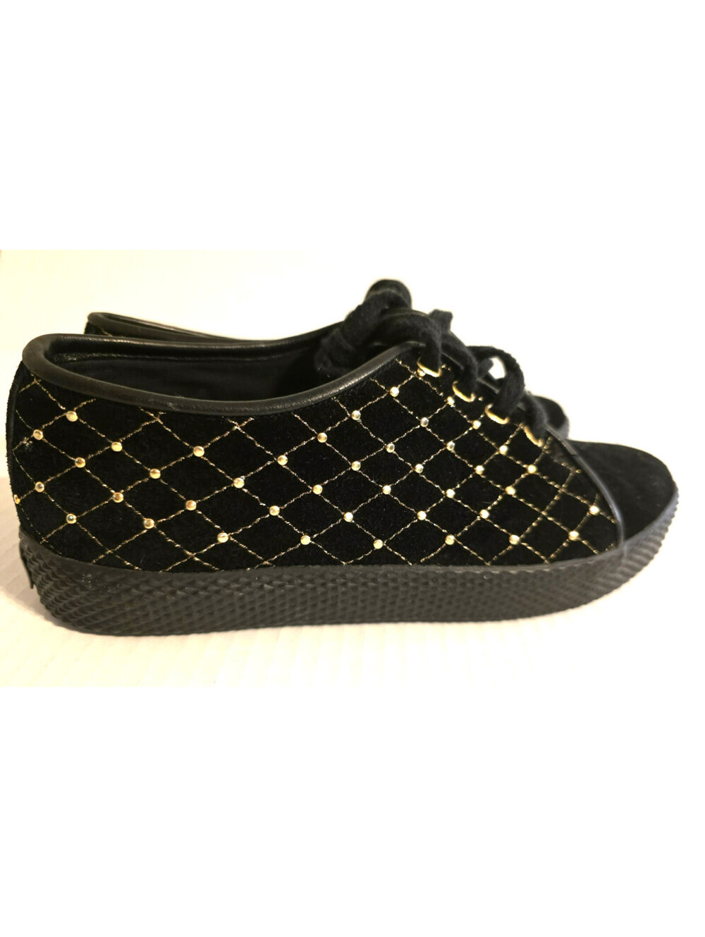 Stuart Weitzman Boyband Velvet Slip On Sneakers Quilted Gold Studs Size 6 New